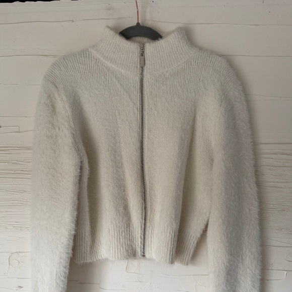Sincerely Jules | Fuzzy Zip-Up Sweater | Size XL (fits like a M) | Winter White - Picture 2 of 9